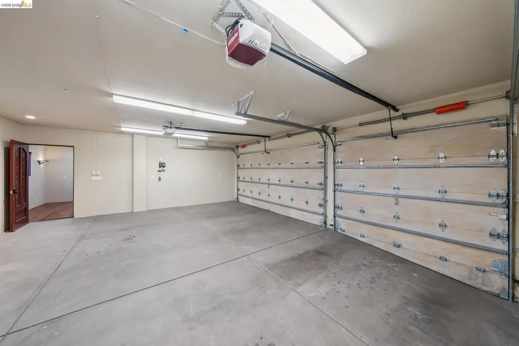 6611 Elverton Drive Oakland CA 94611