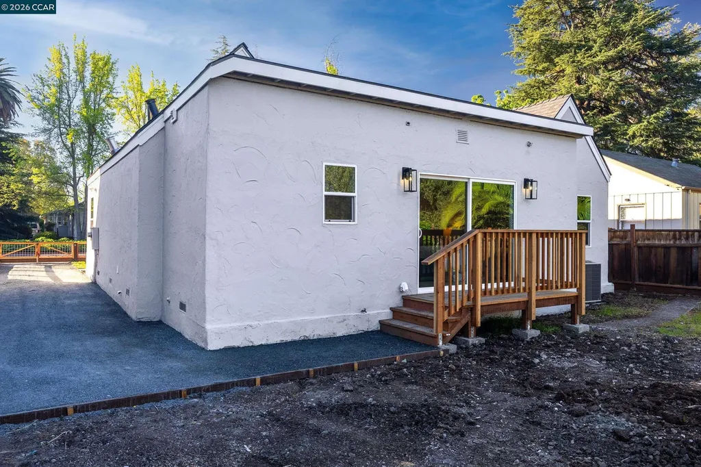 2479 Pacheco Concord CA 94520