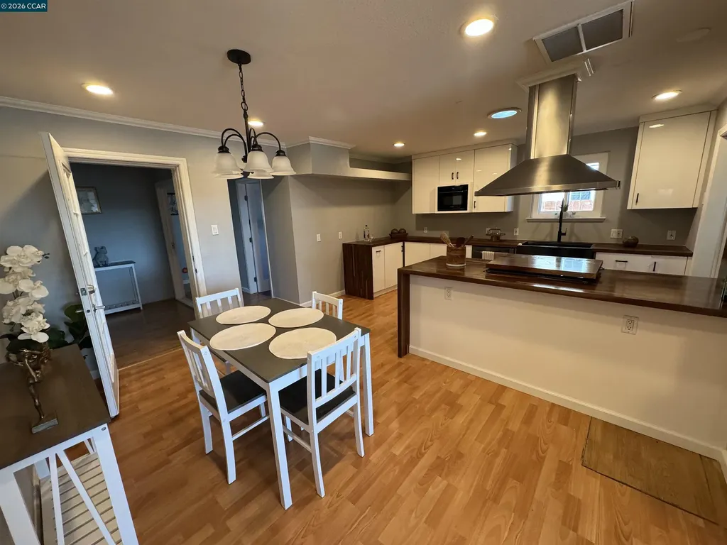22780 Hesperian Boulevard Hayward CA 94541