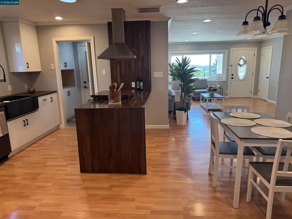 22780 Hesperian Boulevard Hayward CA 94541