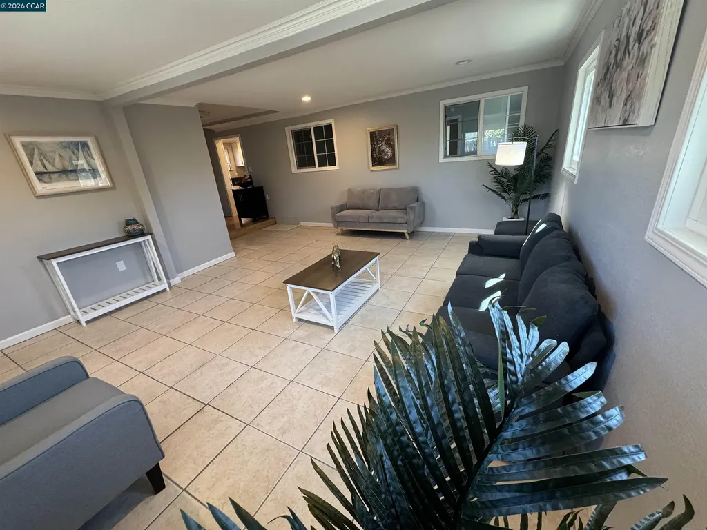 22780 Hesperian Boulevard Hayward CA 94541