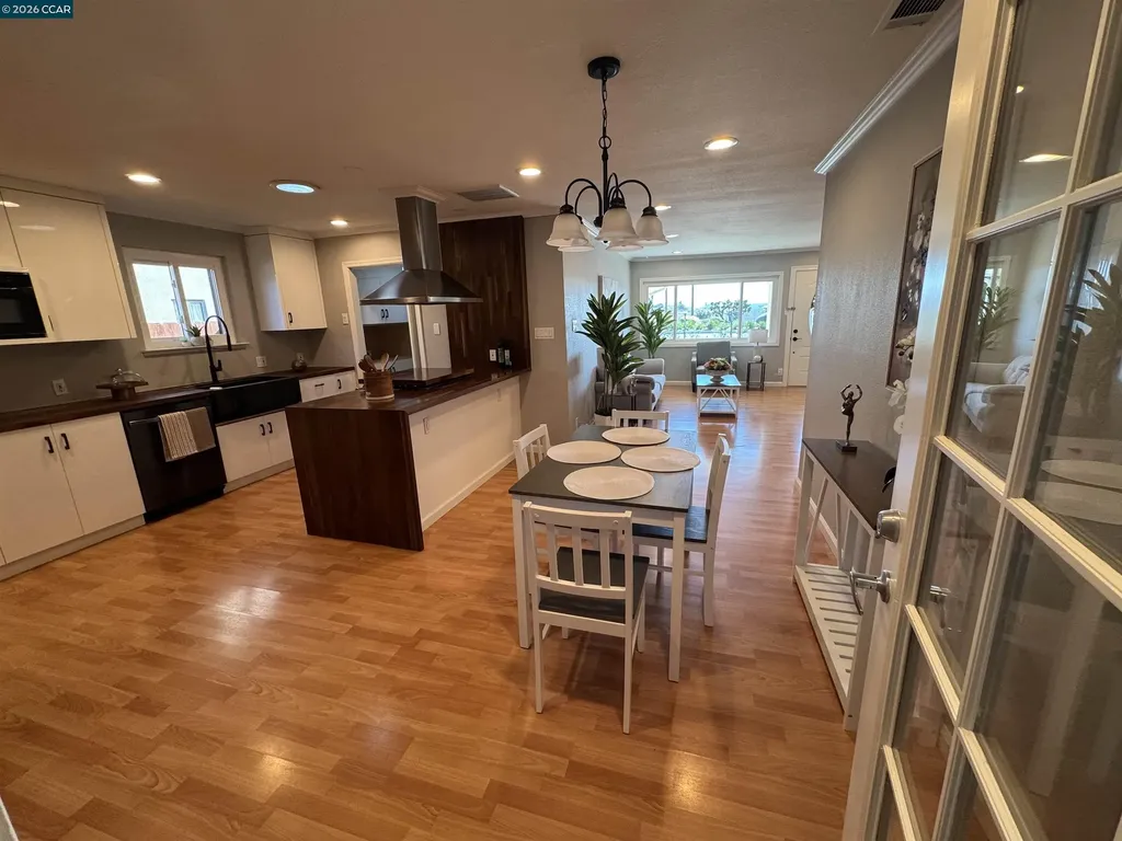 22780 Hesperian Boulevard Hayward CA 94541