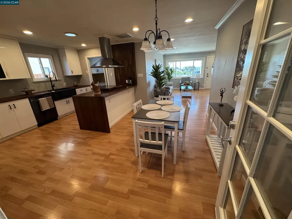 22780 Hesperian Boulevard Hayward CA 94541