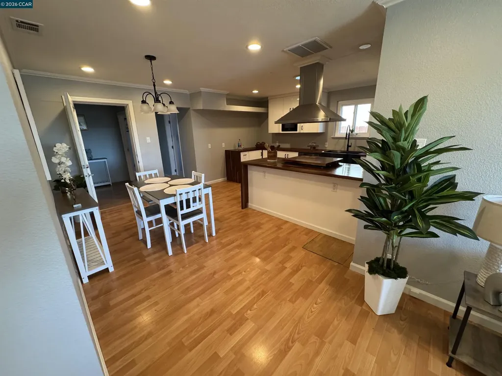 22780 Hesperian Boulevard Hayward CA 94541