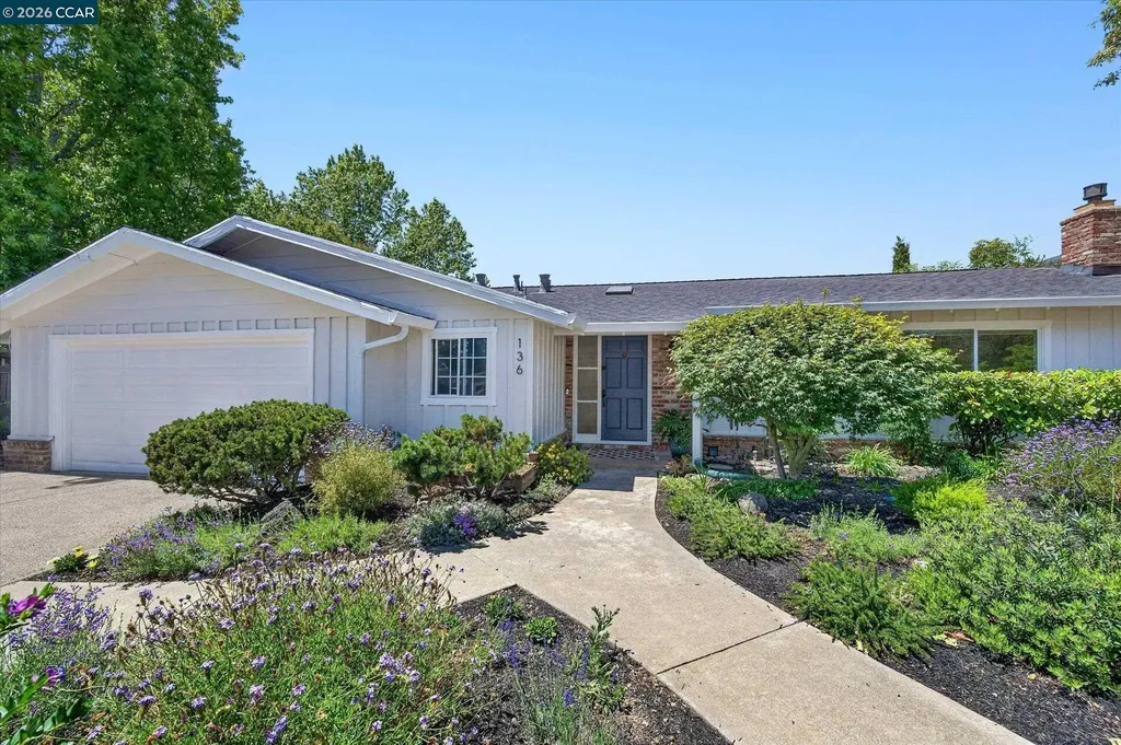 136 Ardith Drive Orinda CA 94563