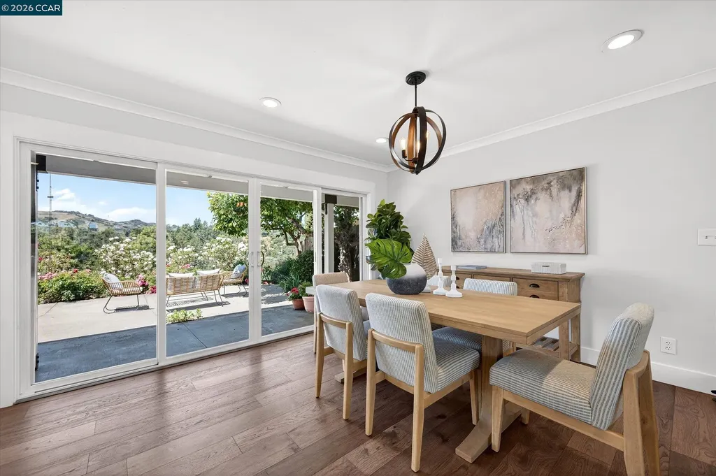136 Ardith Drive Orinda CA 94563