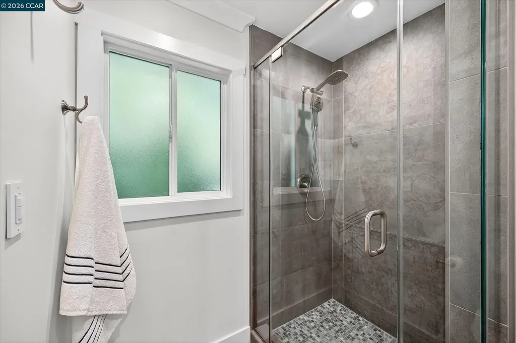 136 Ardith Drive Orinda CA 94563