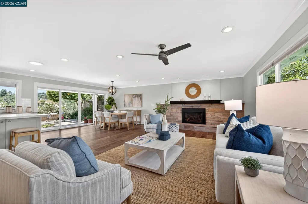 136 Ardith Drive Orinda CA 94563