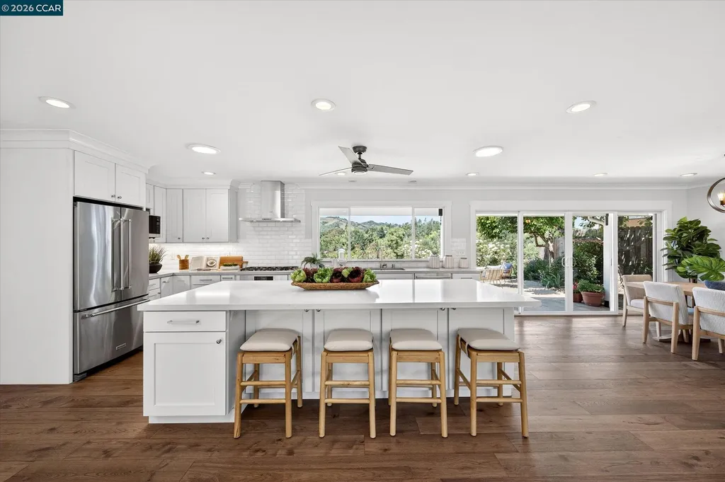 136 Ardith Drive Orinda CA 94563