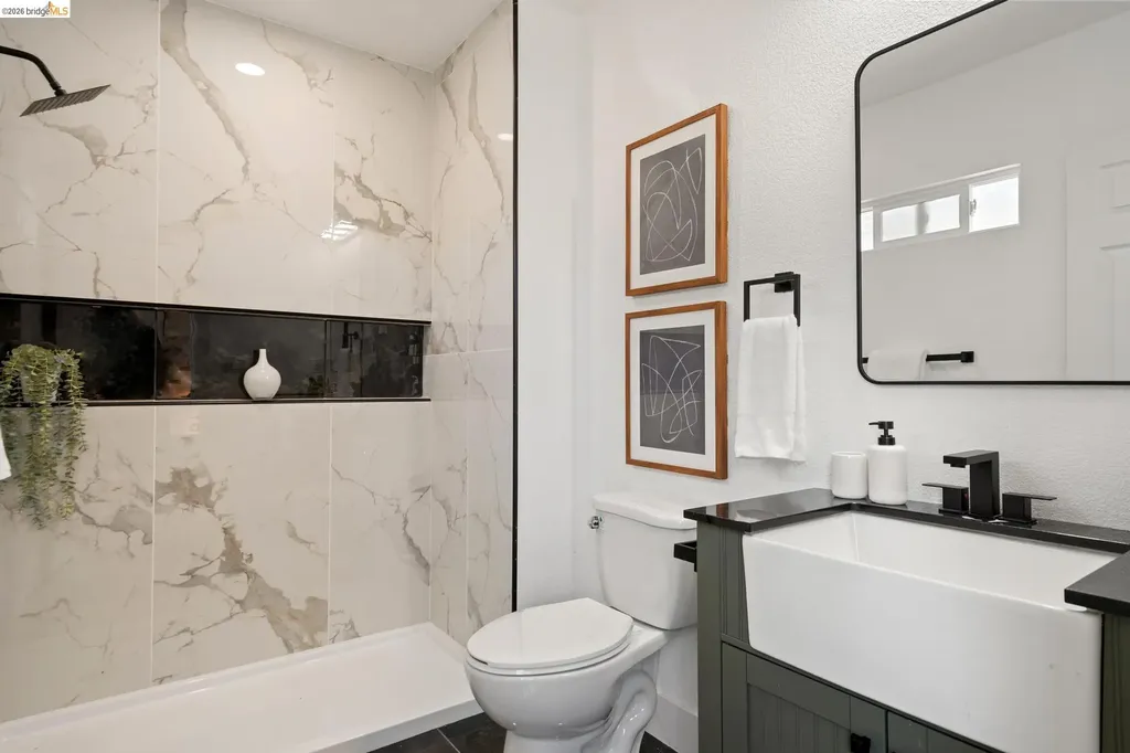 4006 Carrington Street Oakland CA 94601