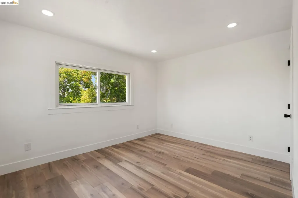 4006 Carrington Street Oakland CA 94601