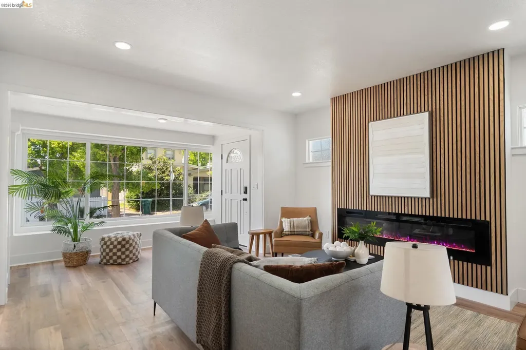 4006 Carrington Street Oakland CA 94601