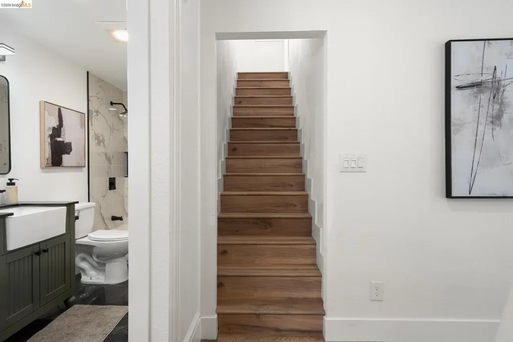 4006 Carrington Street Oakland CA 94601