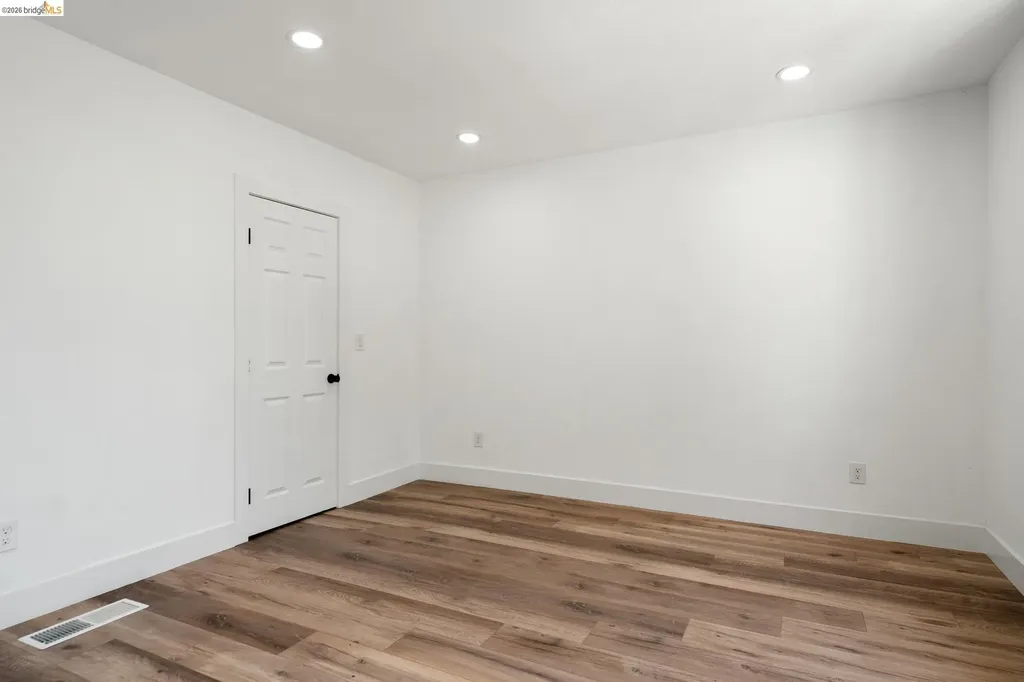 4006 Carrington Street Oakland CA 94601