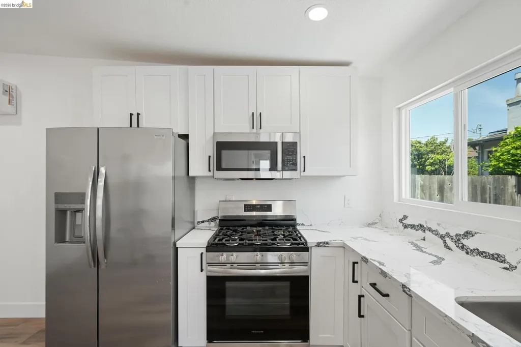 4006 Carrington Street Oakland CA 94601
