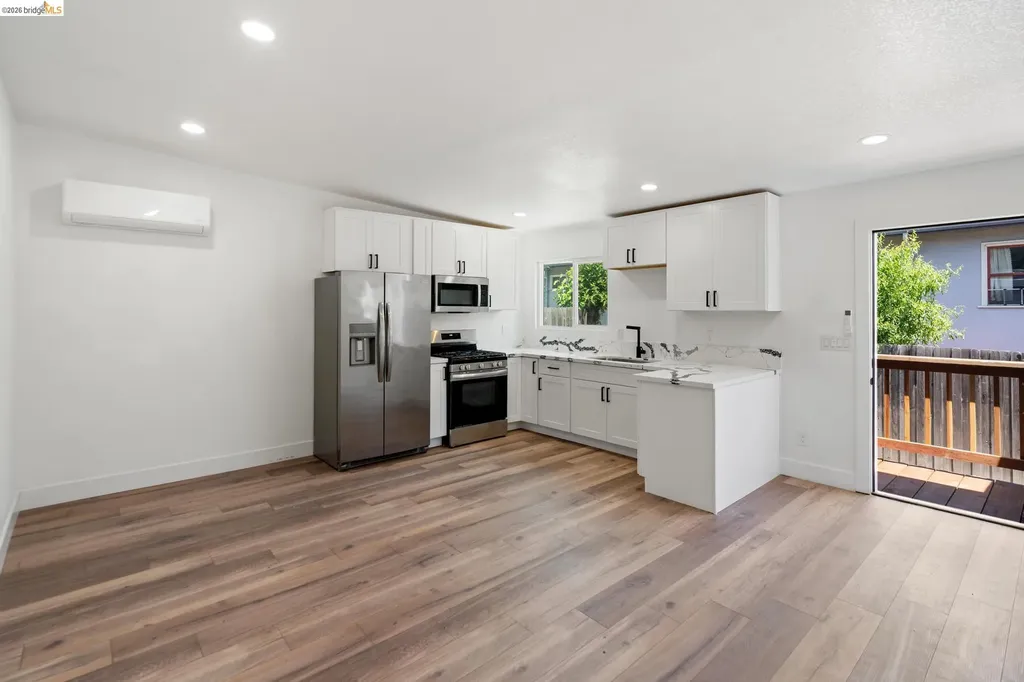 4006 Carrington Street Oakland CA 94601