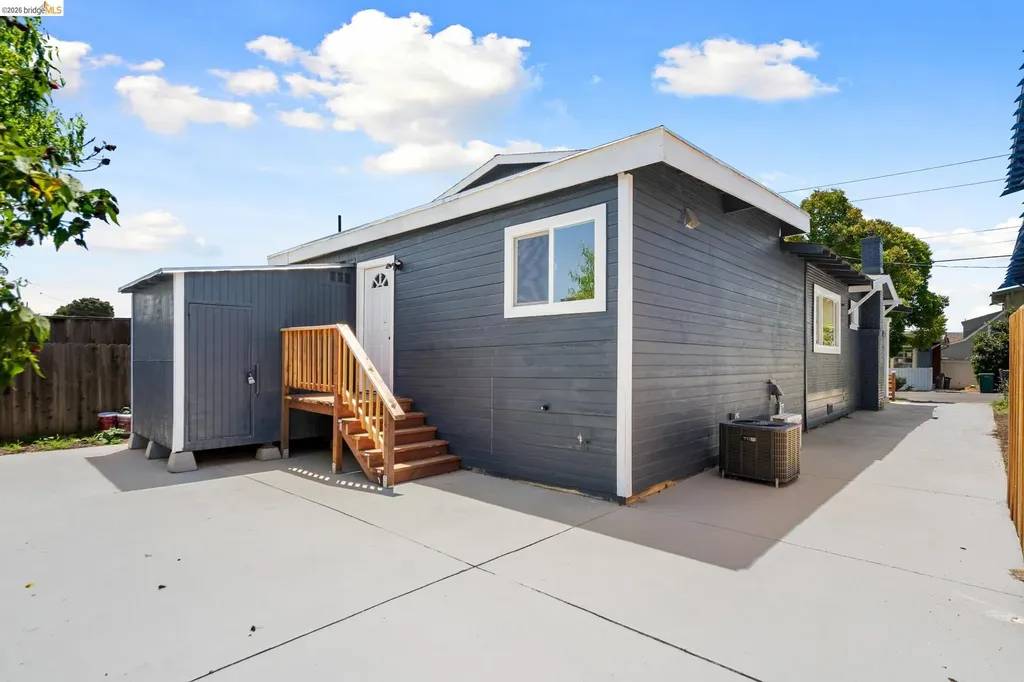 4006 Carrington Street Oakland CA 94601