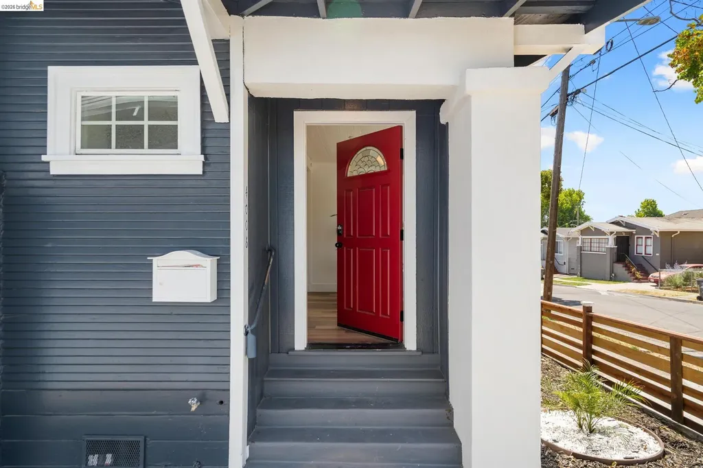 4006 Carrington Street Oakland CA 94601