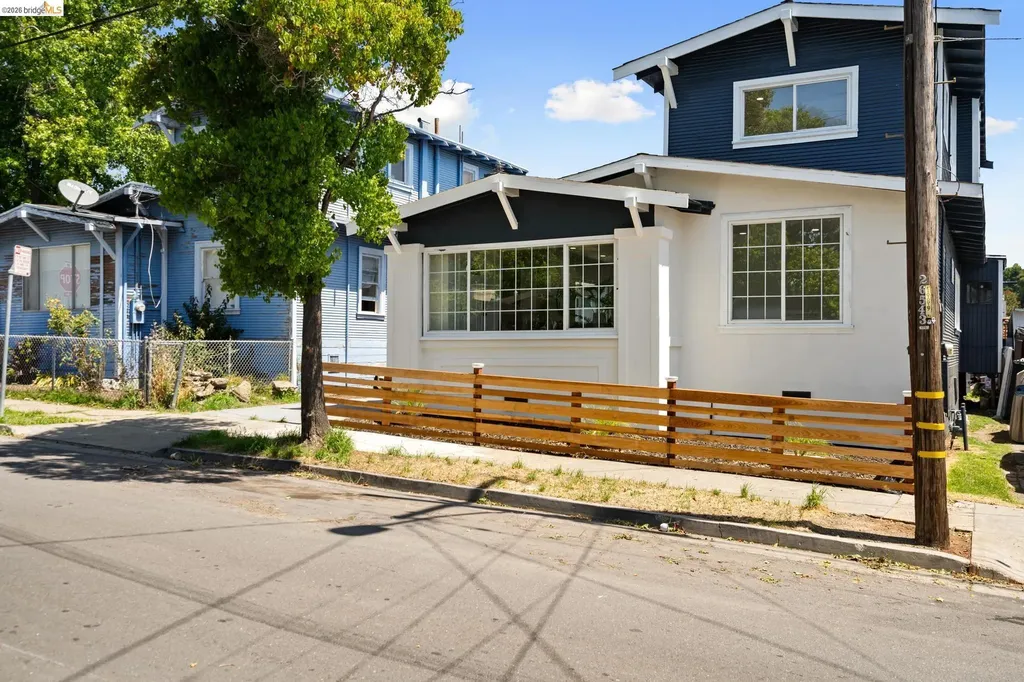 4006 Carrington Street Oakland CA 94601