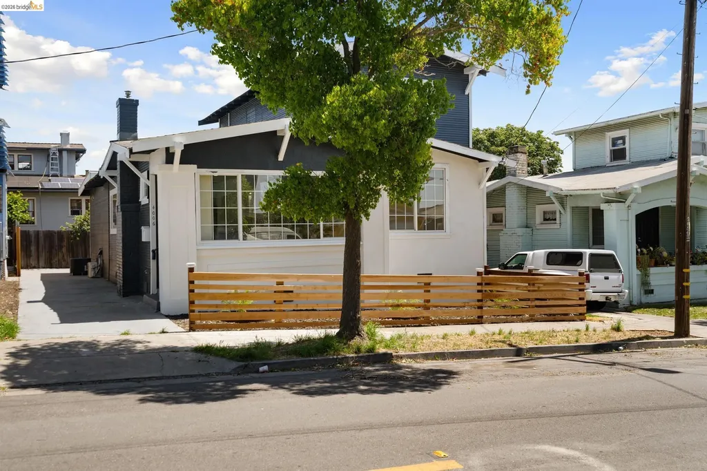 4006 Carrington Street Oakland CA 94601