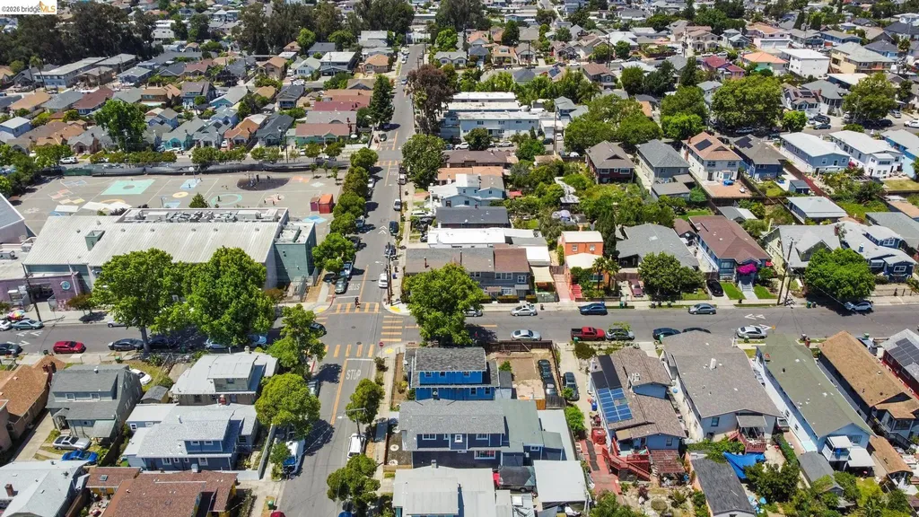 4006 Carrington Street Oakland CA 94601