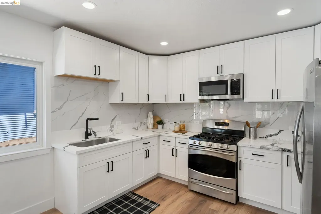 4006 Carrington Street Oakland CA 94601