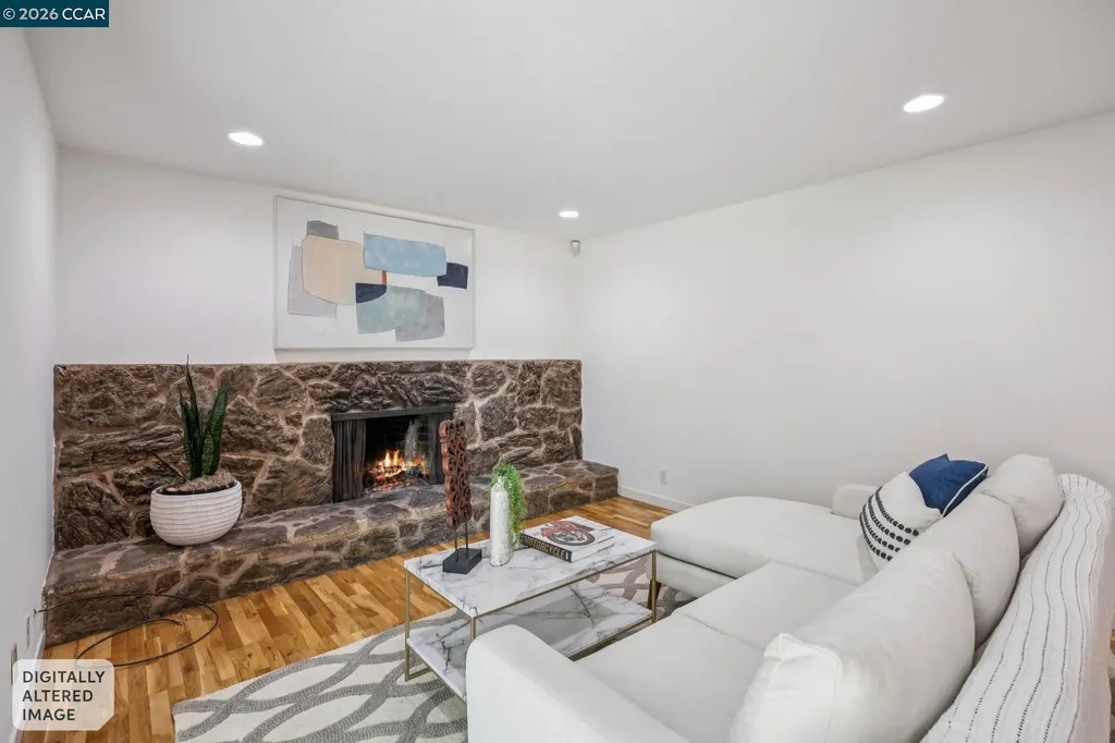 135 Canon Drive Orinda CA 94563
