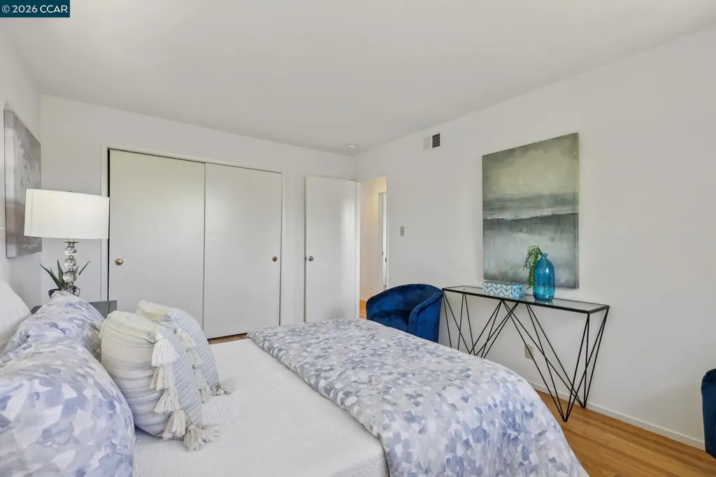 135 Canon Drive Orinda CA 94563