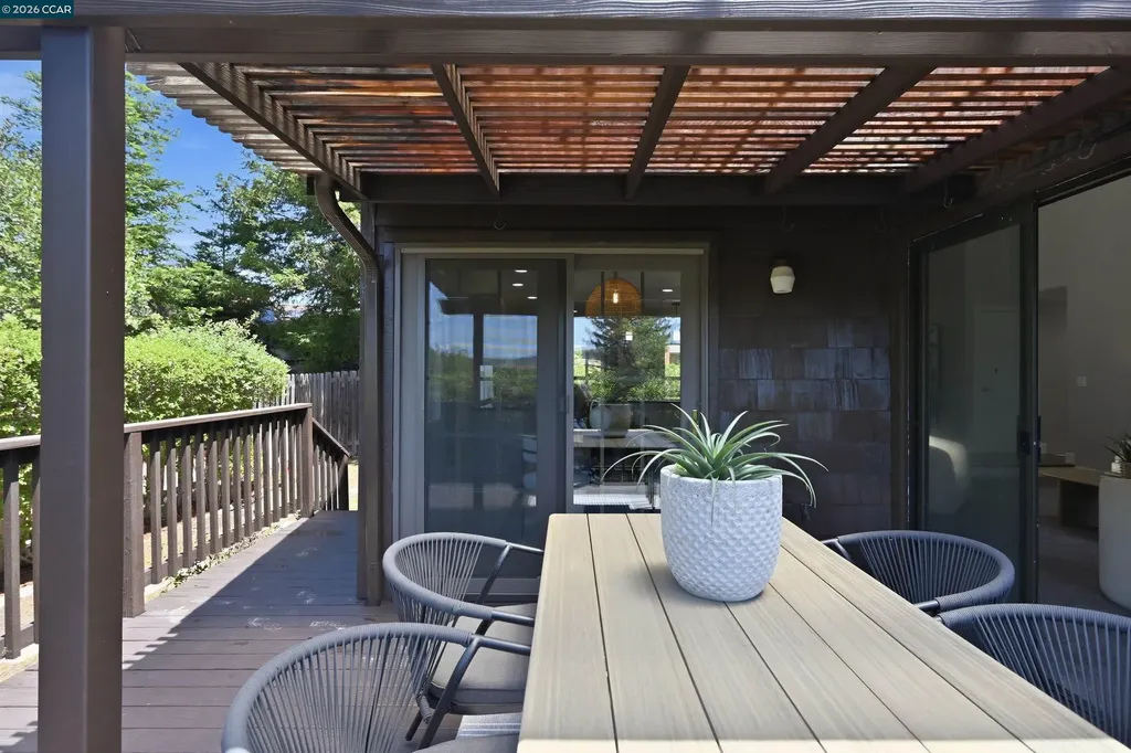 11 Swansea Lane Pleasant Hill CA 94523