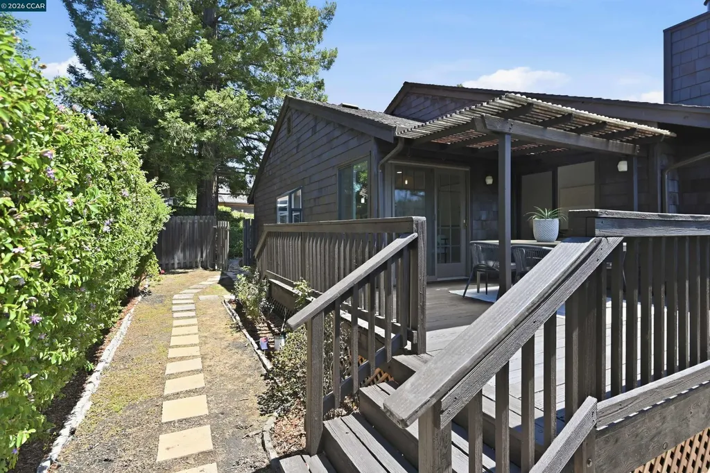 11 Swansea Lane Pleasant Hill CA 94523