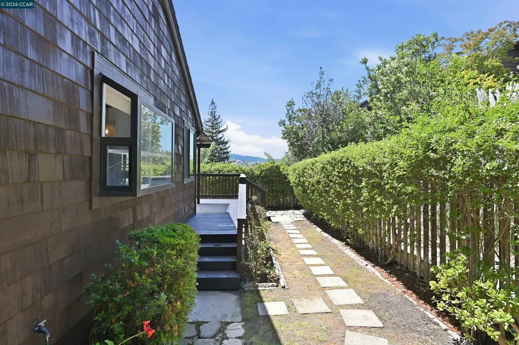 11 Swansea Lane Pleasant Hill CA 94523