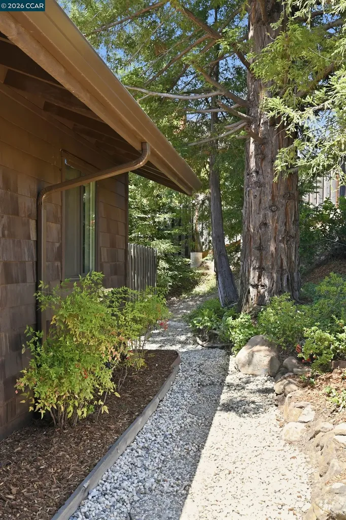 11 Swansea Lane Pleasant Hill CA 94523