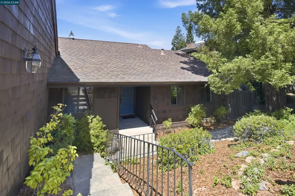 11 Swansea Lane Pleasant Hill CA 94523
