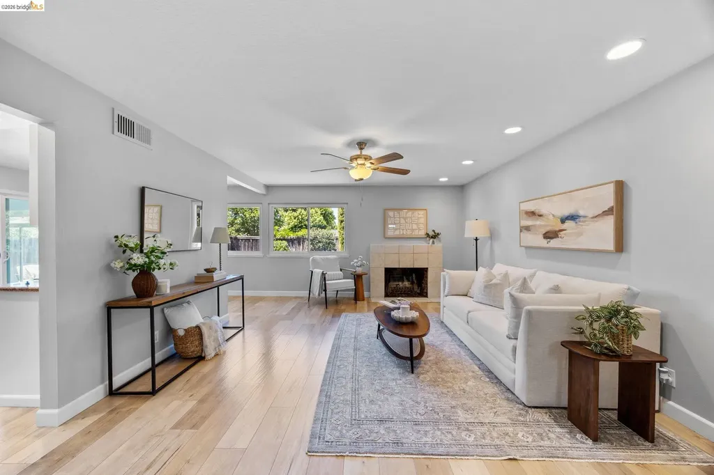 2715 Lyon Circle Concord CA 94518