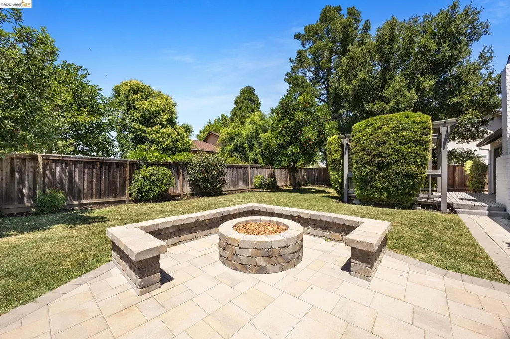 2715 Lyon Circle Concord CA 94518