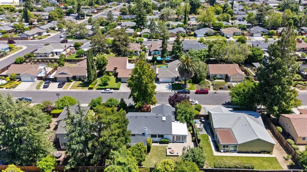 2715 Lyon Circle Concord CA 94518