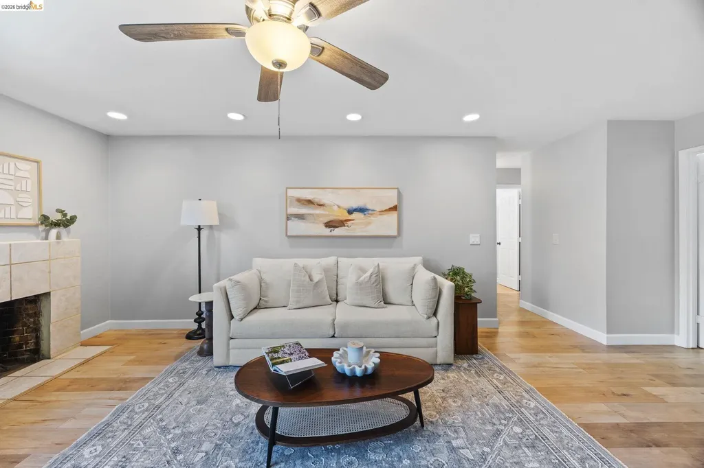 2715 Lyon Circle Concord CA 94518