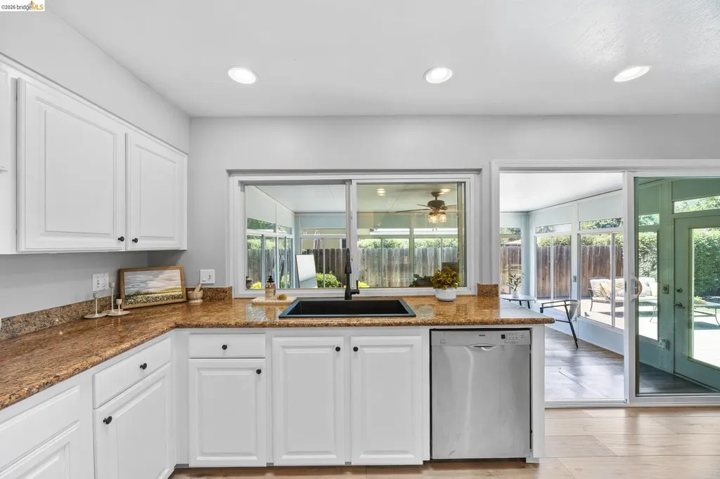 2715 Lyon Circle Concord CA 94518