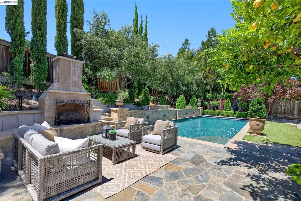 56 Centennial Way San Ramon CA 94583