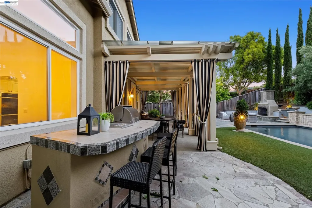 56 Centennial Way San Ramon CA 94583