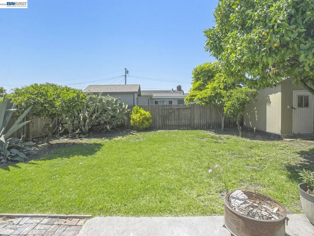 2609 Macarthur Avenue San Pablo CA 94806