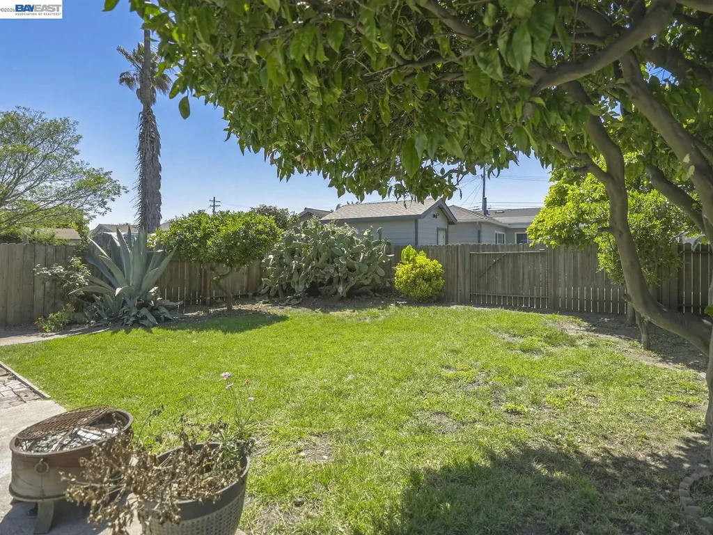 2609 Macarthur Avenue San Pablo CA 94806