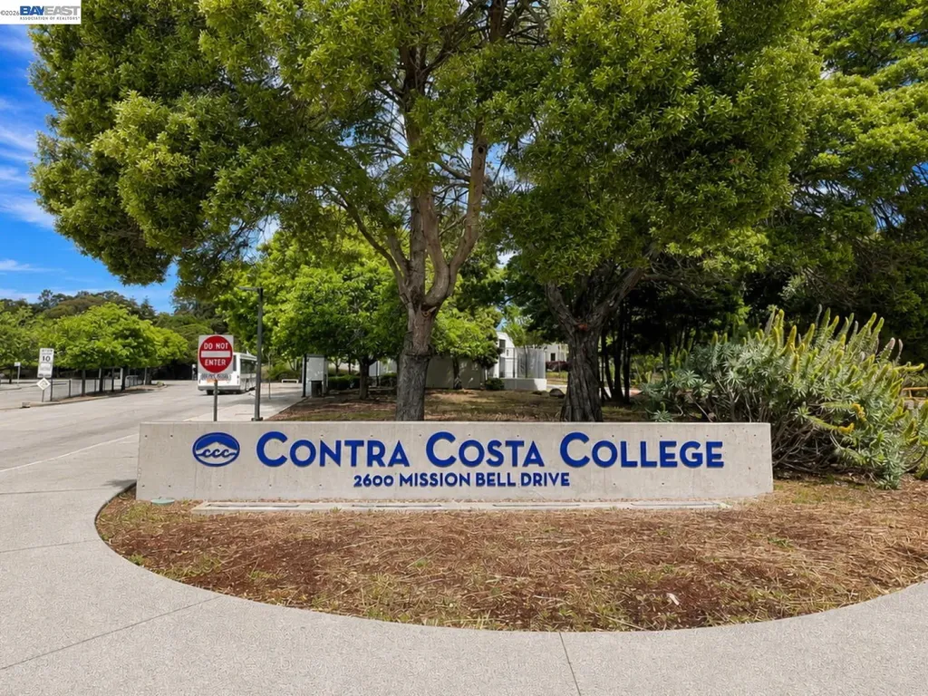 2609 Macarthur Avenue San Pablo CA 94806
