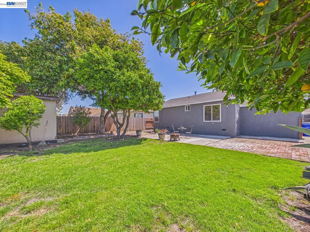 2609 Macarthur Avenue San Pablo CA 94806