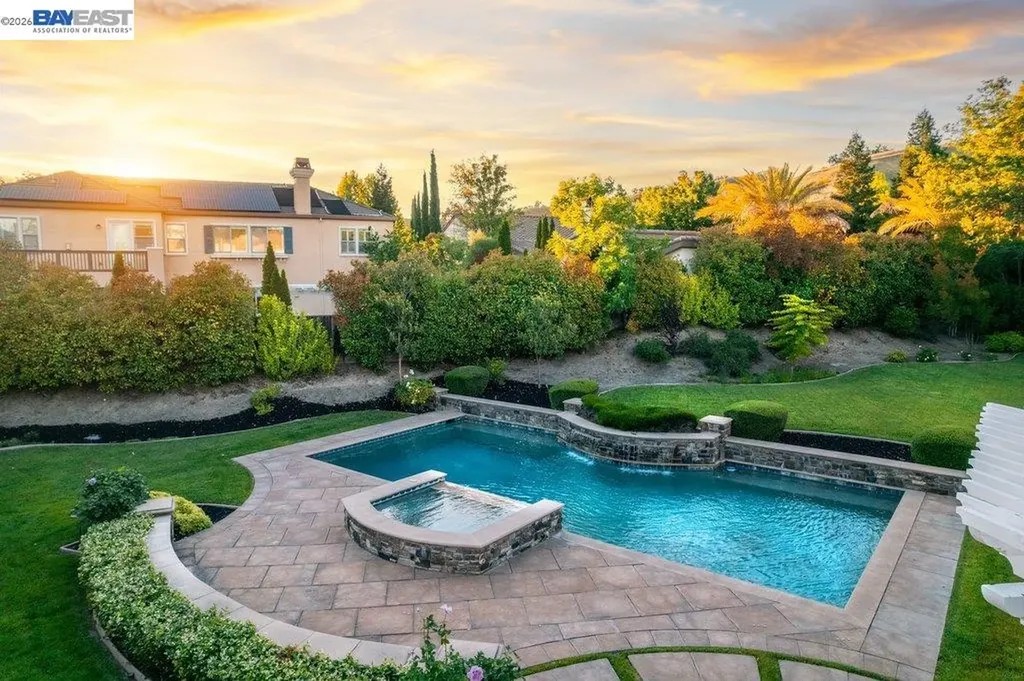 25 Treetop Terrace Alamo CA 94507