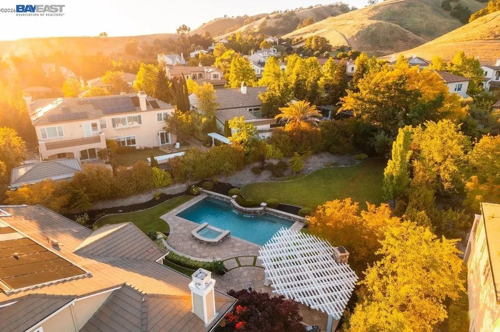 25 Treetop Terrace Alamo CA 94507