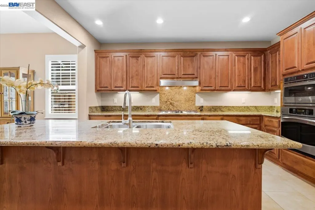 2560 Calabria Court Dublin CA 94568