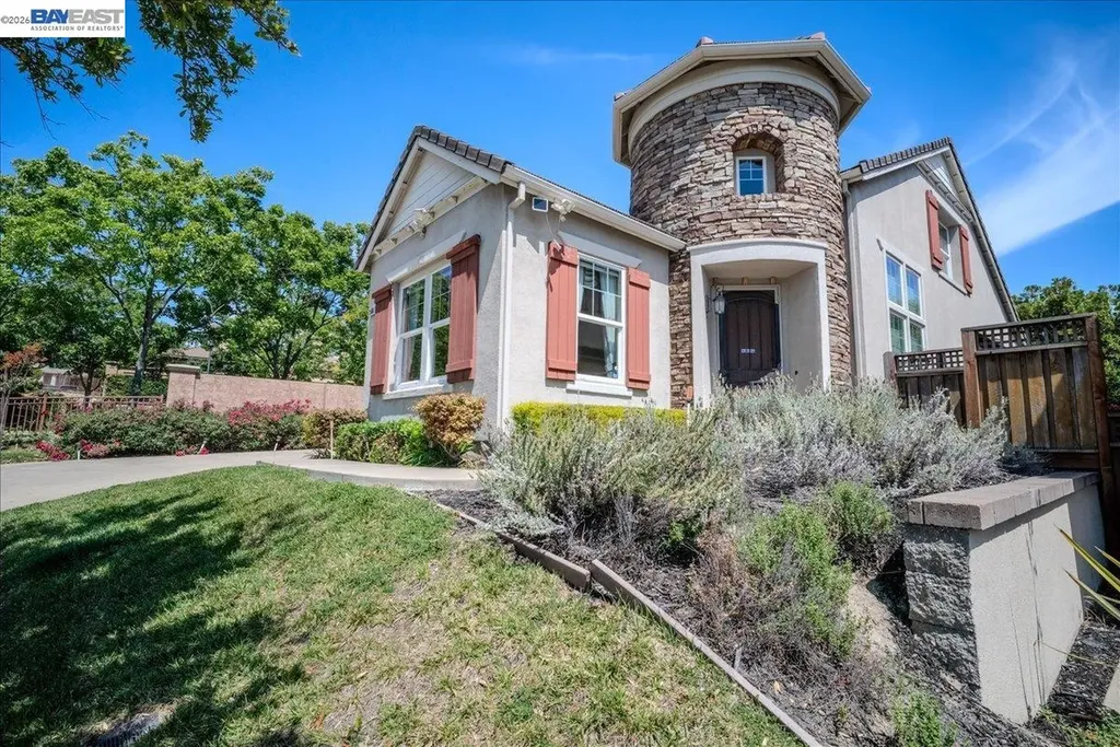 2560 Calabria Court Dublin CA 94568