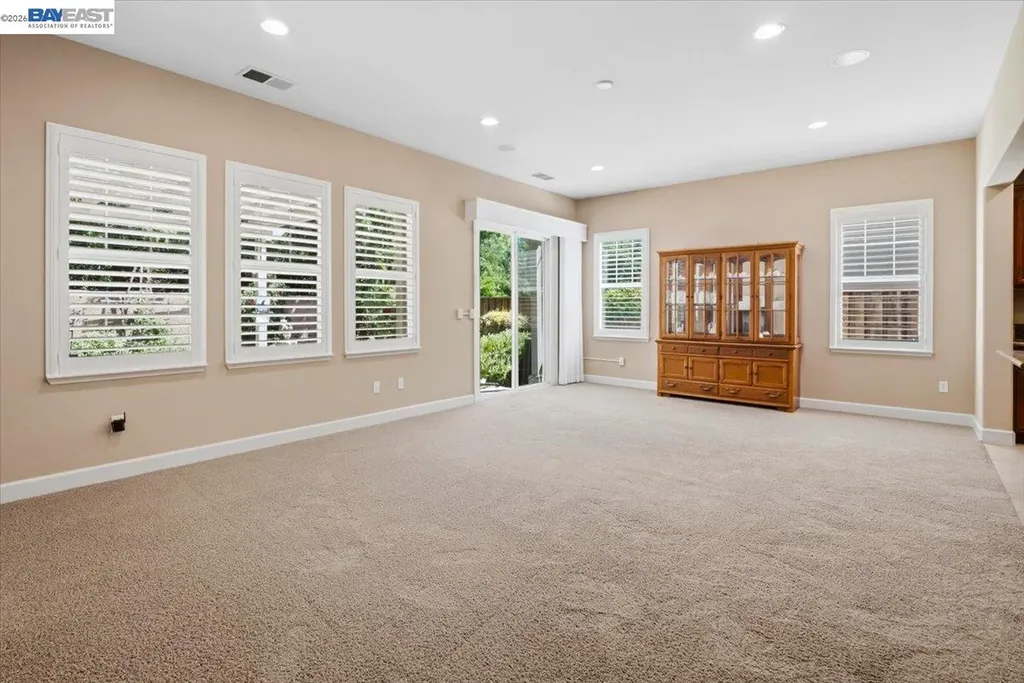 2560 Calabria Court Dublin CA 94568