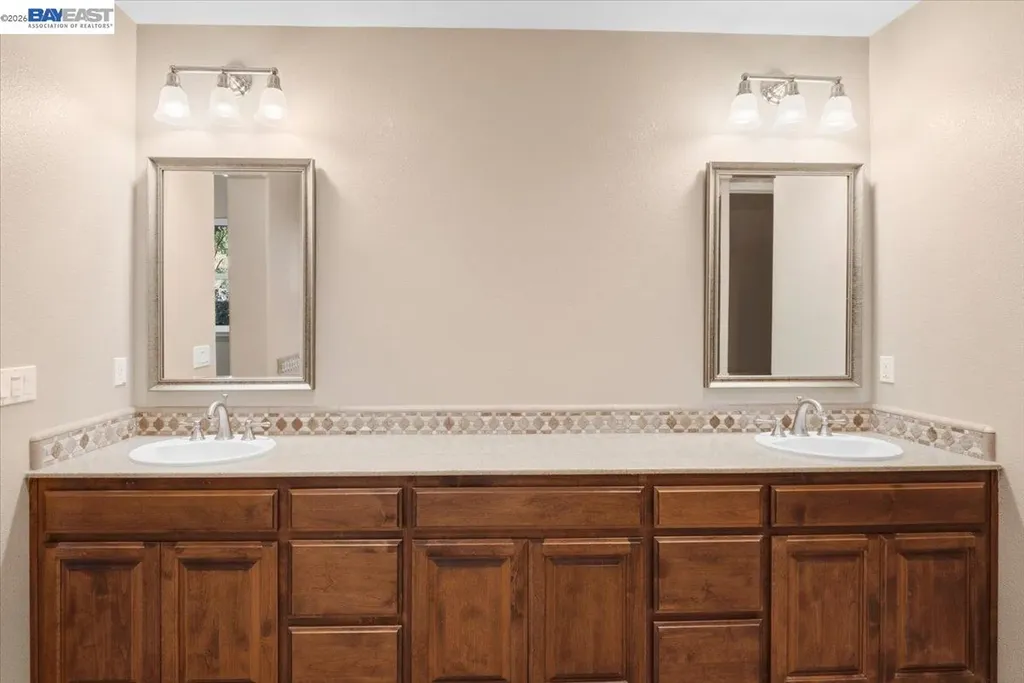 2560 Calabria Court Dublin CA 94568